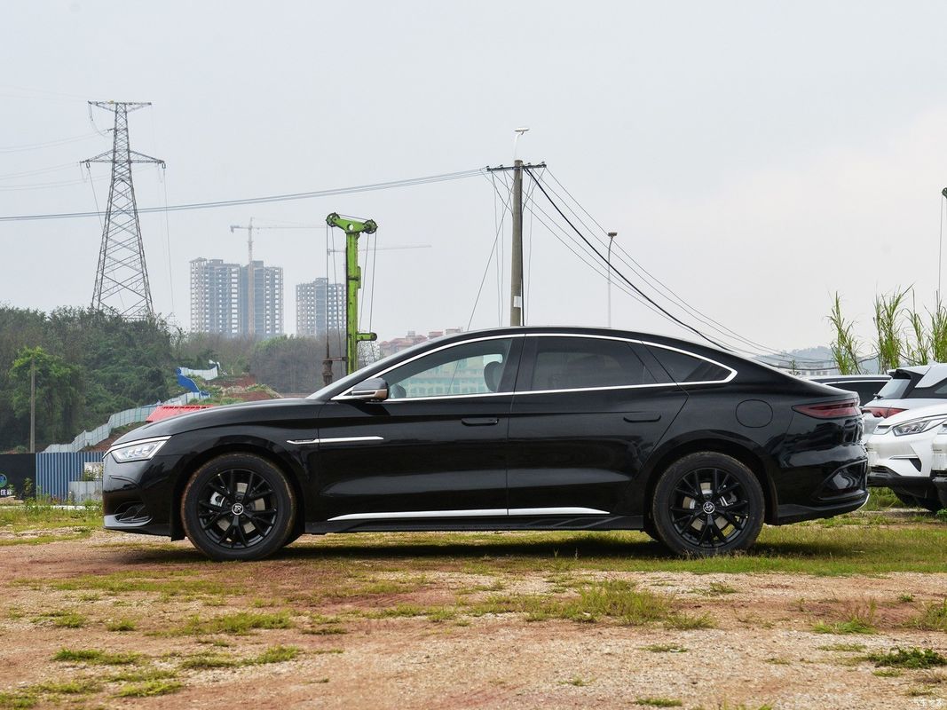 2024 BYD Han DM-I Honor 121KM  Hybrid Vehicles 5 Seats 4WD Car