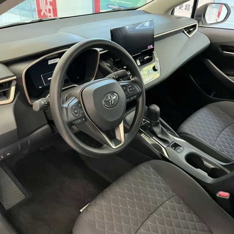 Elite Edition Asiatic Lion 2.0 Toyota Sedan Petrol Car with ESC and Electric Steering